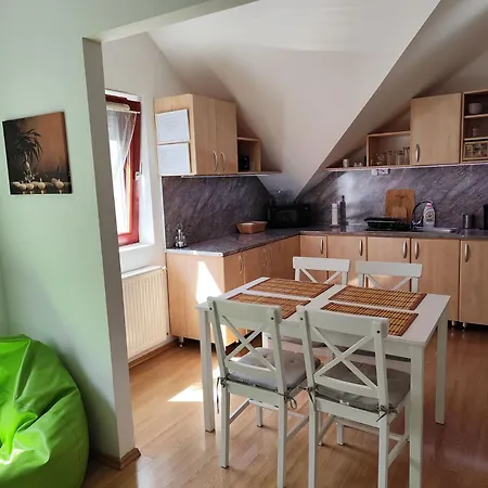 Apartment Vadas